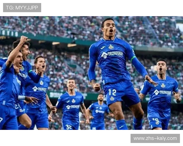 塞维利亚1-1埃尔切：保级队客场抢分，门将扑救点球成转折