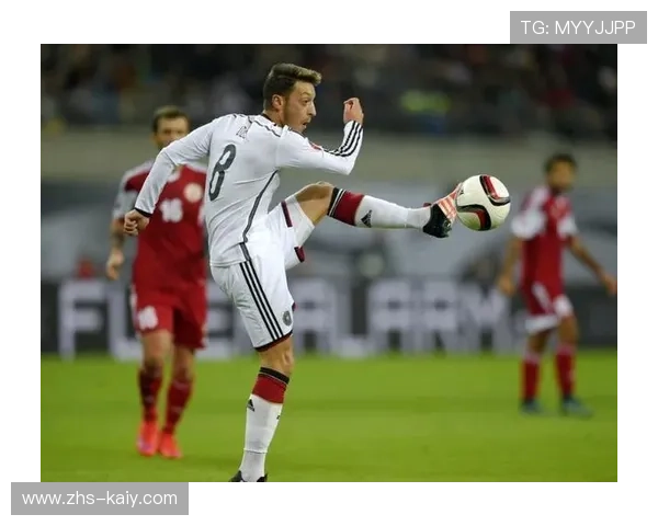 多特蒙德马内因肌肉损伤预计缺席4-6周,赛季前景蒙阴影 多特蒙德马内因肌肉损伤预计缺席4-6周,赛季前景蒙阴影